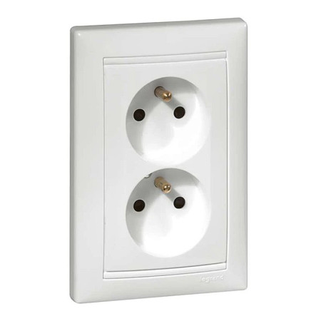 Dvojzásuvka LEGRAND VALENA 774390 biela