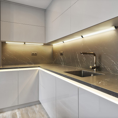 Svietidlo lineárne LED 55cm LEDVANCE LINEAR ANGLE FL SENSOR 7,5W CCT DIM BLACK