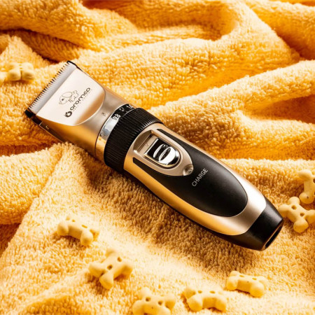 Strojček strihací pre psy nabíjateľný OROMED ORO-PET CLIPPER GOLD