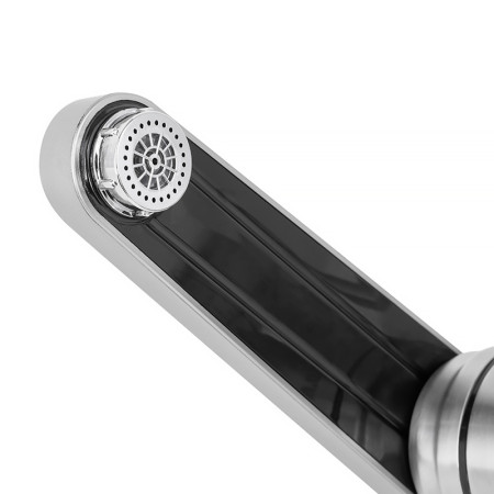 Prietokový ohrievač vody NOVEEN IWH560 na drez +displej