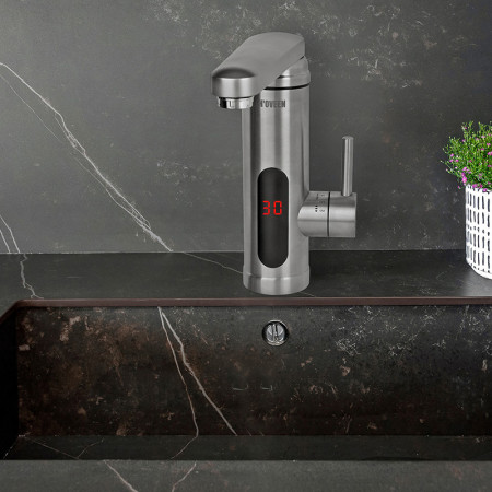 Prietokový ohrievač vody NOVEEN IWH560 na drez +displej