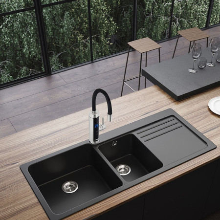 Prietokový ohrievač vody NOVEEN IWH955 na drez +displej