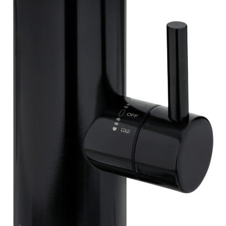 Prietokový ohrievač vody NOVEEN IWH965 na drez +displej+dotykový panel BLACK