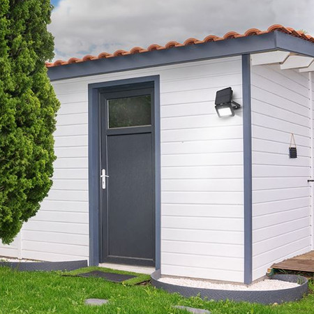 Reflektor LED so solárnym panelom+PIR SOLIGHT WL913