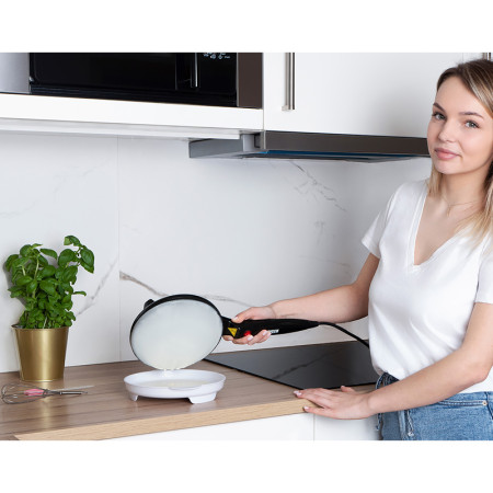 Palacinkovač NOVEEN ECM490 700W